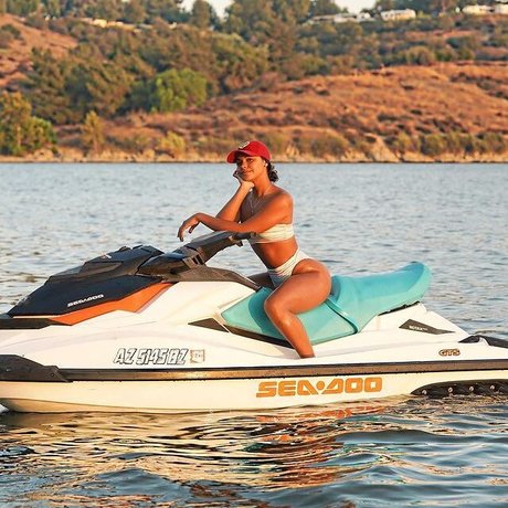 赤毛のソロOnlyFans 無料ヌード 写真