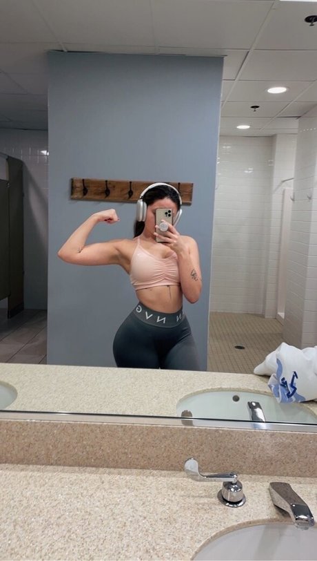 Elizabeth Grace 高品質モデル ギャラリー