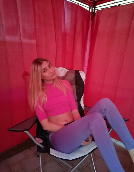 christine live ホットスター 写真