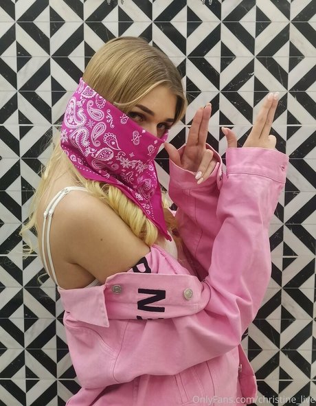 christine live 美しいスター 写真