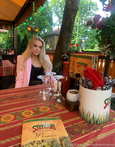 巨乳ブルネットオンリーファンズ 無料エロ ギャラリー