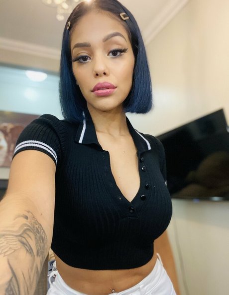 nina morelo ポルノスター 美しい 写真