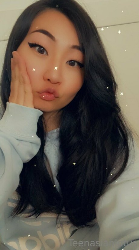 tomokorenfree セックス女優 写真