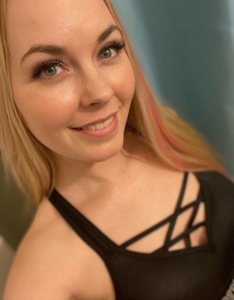 アジア人 BBC オンリーファンズ 美しい裸 写真