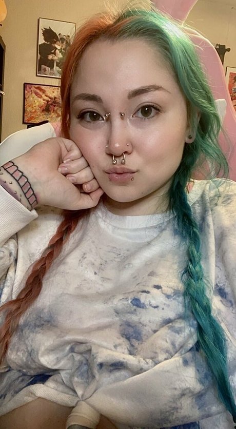 myherocatademiafree 限定モデル 写真