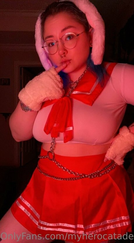 myherocatademiafree セックスモデル 写真