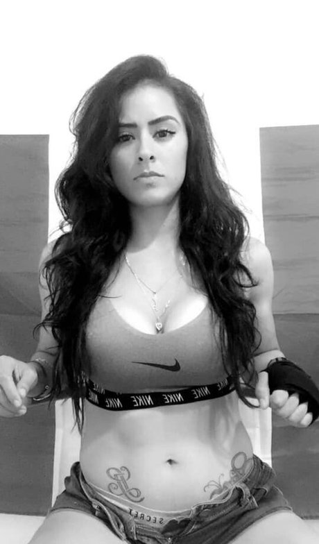 騎乗位熟女OnlyFans セクシー裸 画像