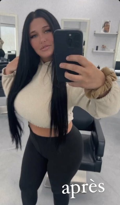 roxnour 独占女優 画像