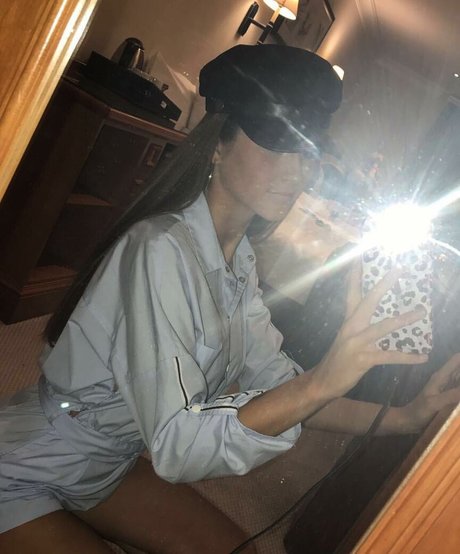 Laura Brophy セックスポルノスター 画像