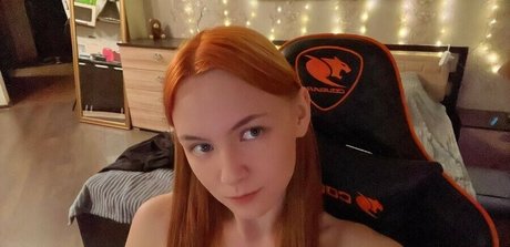 アンバー・オンリーファンズ 可愛い ギャラリー