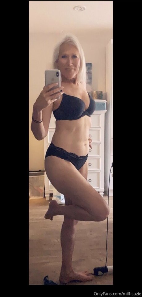 ミニドレス OnlyFans 無料エロ 写真