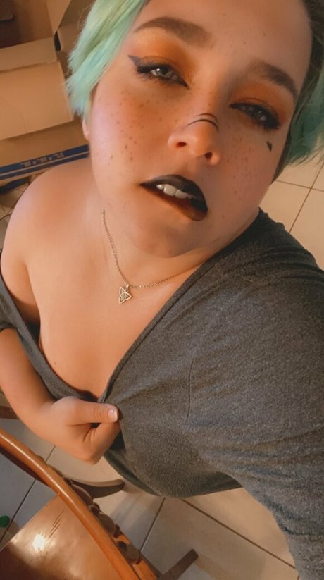 マイクロTバックOnlyFans 美しいxxx 写真