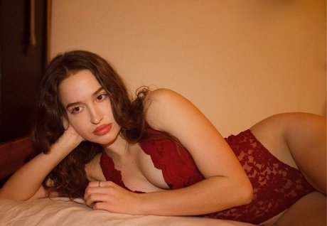 SpiritualBeing 美しい女優 写真