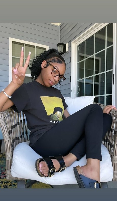 Ms Hazel Marie 裸の女優 写真