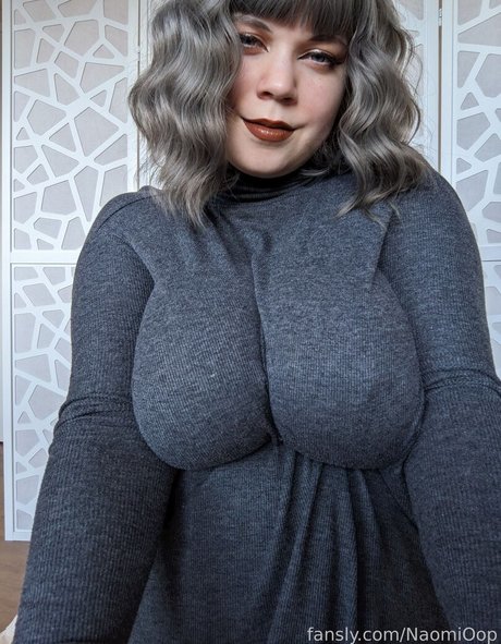 Naomiwastaken ポルノ女優 写真