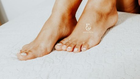 ラバーオンリーファン 無料ヌード 写真