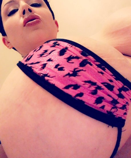 成熟した黒人女性オンリーファンズ ヌード 写真