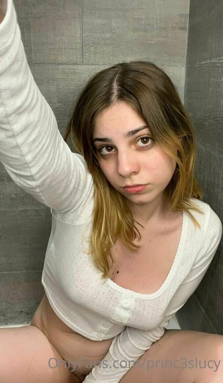 princ3slucy ホット女優 写真