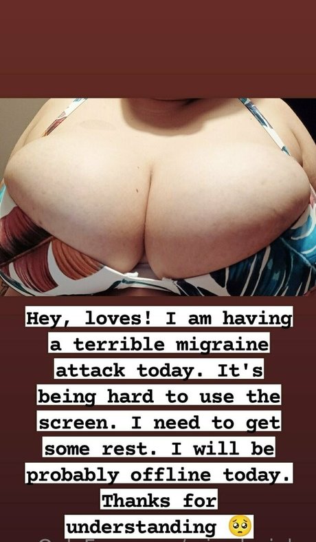 missdocinho エロティックなモデル 写真