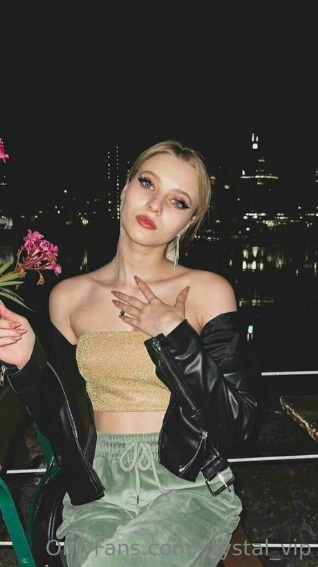 crystal vip エロティックモデル アーカイブ