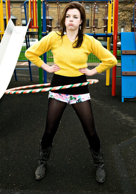 Aisling Bea アートスター 写真