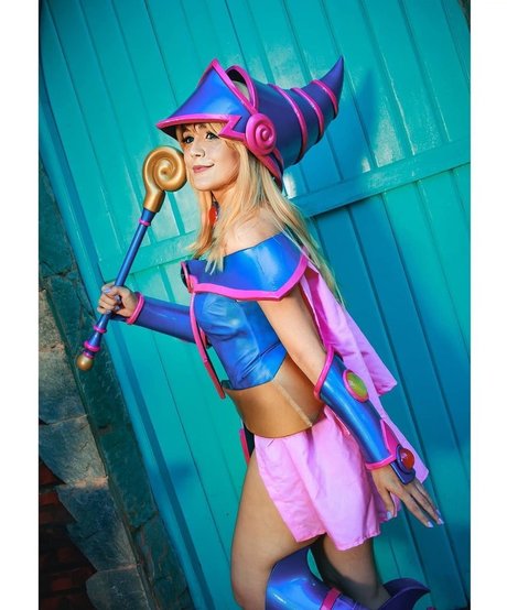 若い黒人女性オンリーファンズ ホット裸 写真