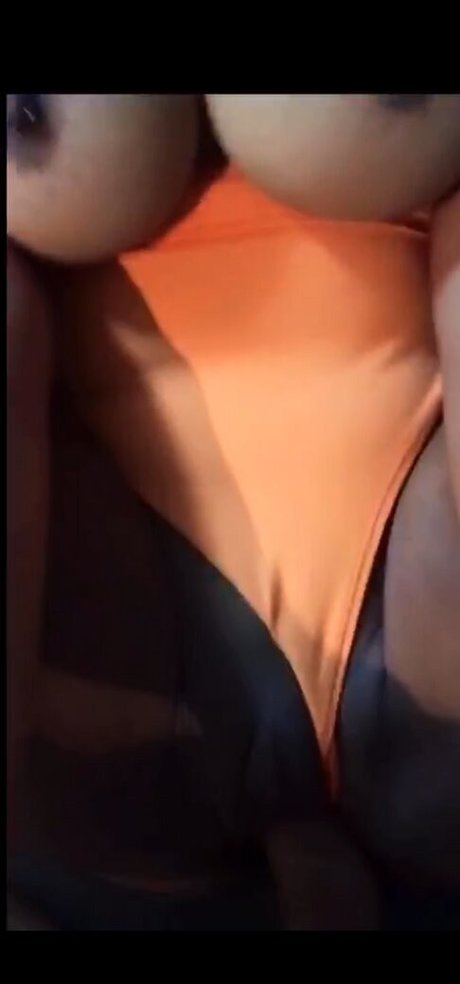 マイクロTバックOnlyFans アートポルノ ギャラリー