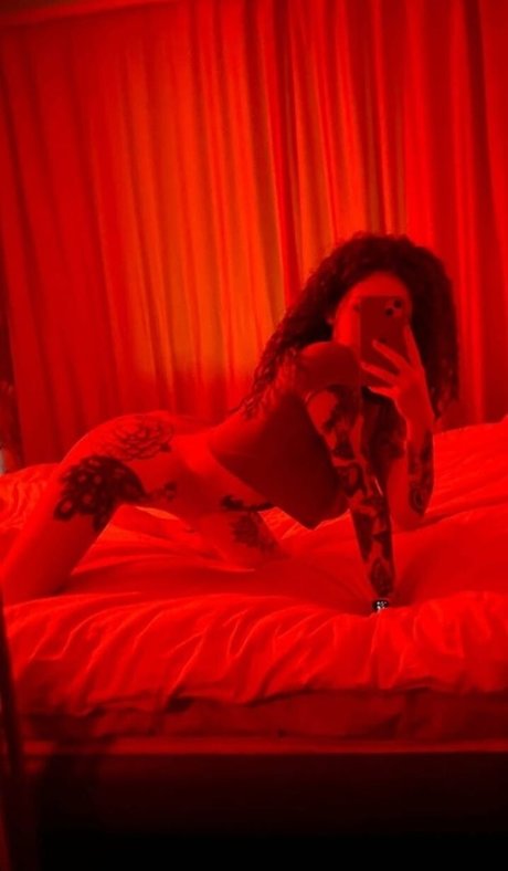 alyyyfabulous アート女優 画像