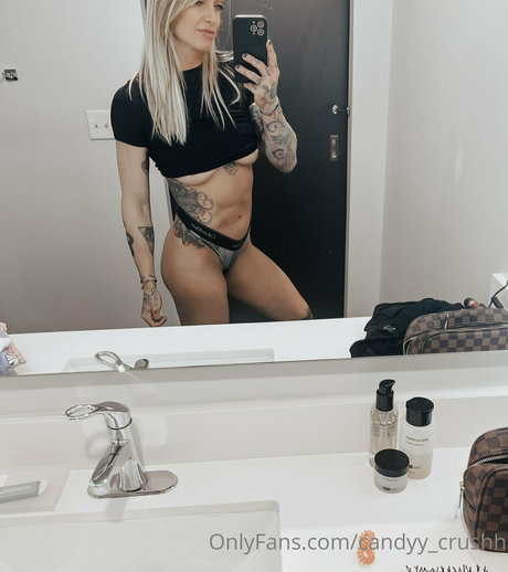 Candyy crushh 美しいモデル 写真