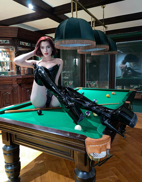 lady perse free ポルノスター ヌード 写真