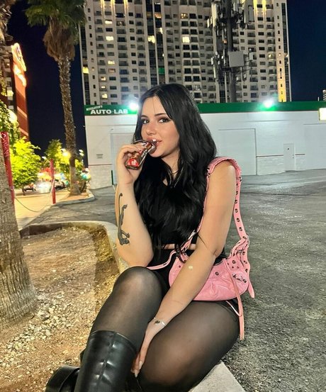 アナル舐めオンリーファンズ トップ 写真