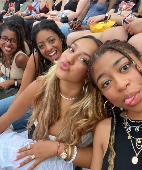 Abby C ヌードモデル 写真