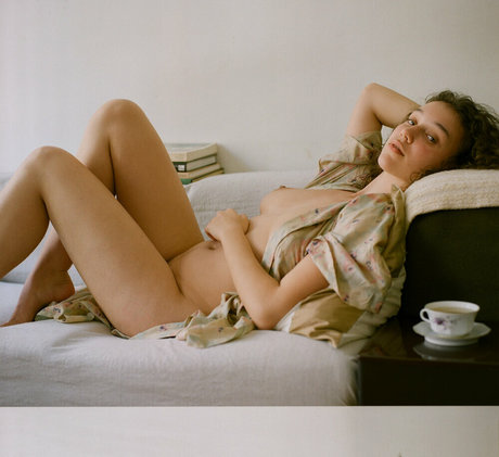 Noa The Model かわいいポルノスター ギャラリー