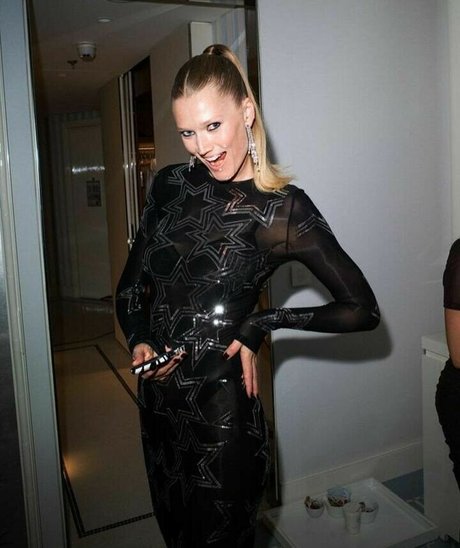 Toni Garrn 女優 写真