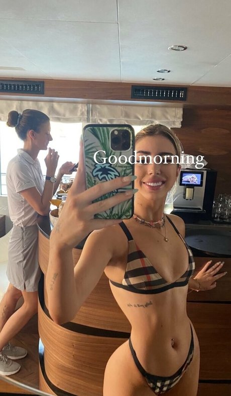 熟女 太め OnlyFans 美しいヌード 写真