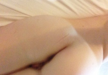 アジアンツインズOnlyFans セクシーヌード 画像