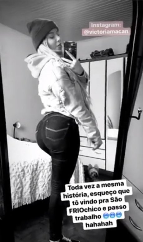 Victoria Macan スター 裸 写真