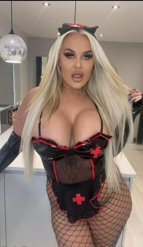 巨乳義母OnlyFans 美しいポルノ 写真