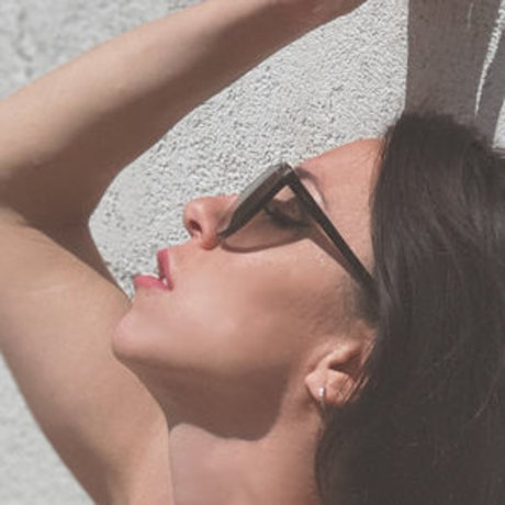 Tamara Moreno Largo 高品質のスター ギャラリー