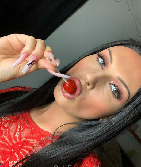 イギリスのプッシーOnlyFans 無料アダルト ギャラリー