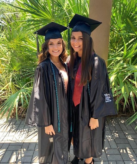 AJ Heahlke スター ヌード 画像