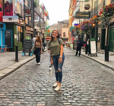 50歳以上のオンリーファンズ ヌード ギャラリー