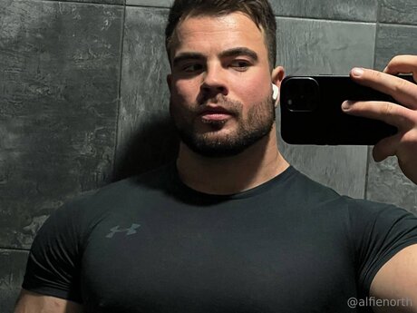 金髪レズビアンオンリーファンズ アートポルノ ギャラリー