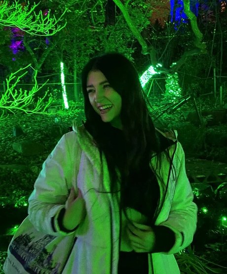 Wolfabelle かわいいスター ギャラリー