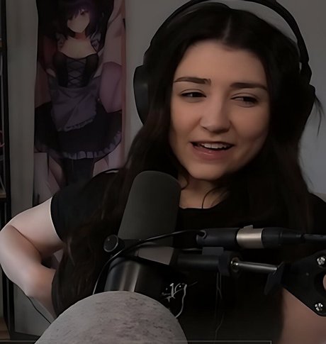 Wolfabelle エロティックなスター 画像