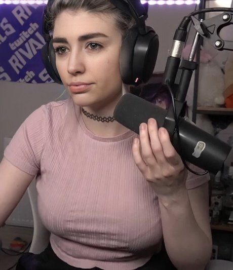 Wolfabelle セックスモデル 写真