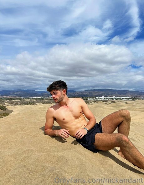 nickandant ヌード女優 ギャラリー