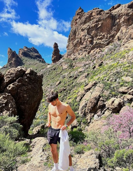 曲線美のランジェリーOnlyFans ポルノ 写真