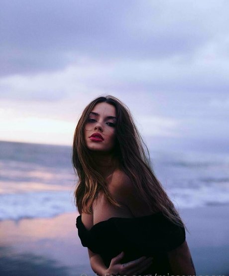 フェイシャルオンリーファンズ ベスト 写真