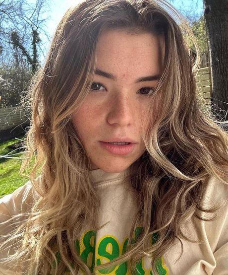 Liz Equals ASMR ポルノスター ホット 写真